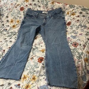 Abercrombie & Fitch Boot-Cut Blue Jeans
